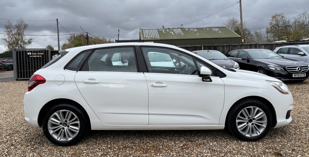 View CITROEN C4 1.6 e-HDi VTR+