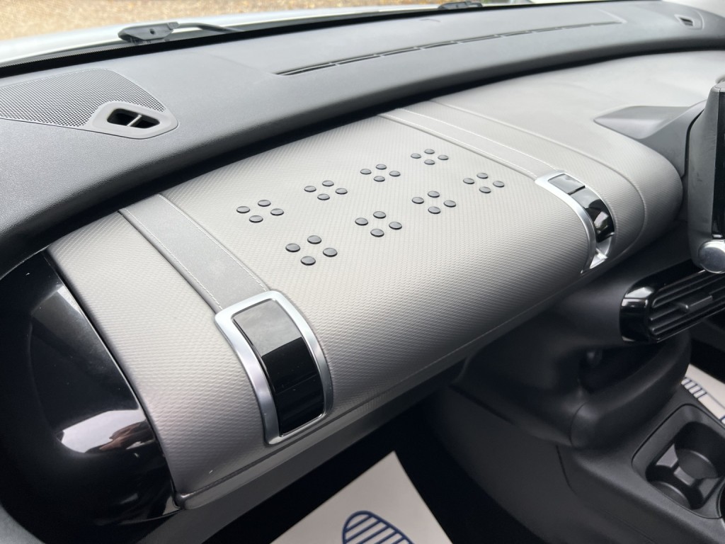 CITROEN C4 CACTUS 1.2 PureTech Feel 2018