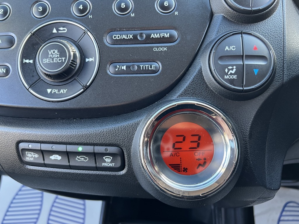 HONDA JAZZ 1.4 i-VTEC ES Plus 2013