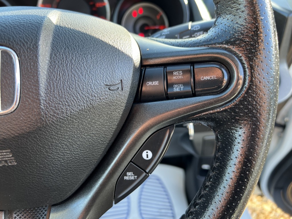 HONDA JAZZ 1.4 i-VTEC ES Plus 2013