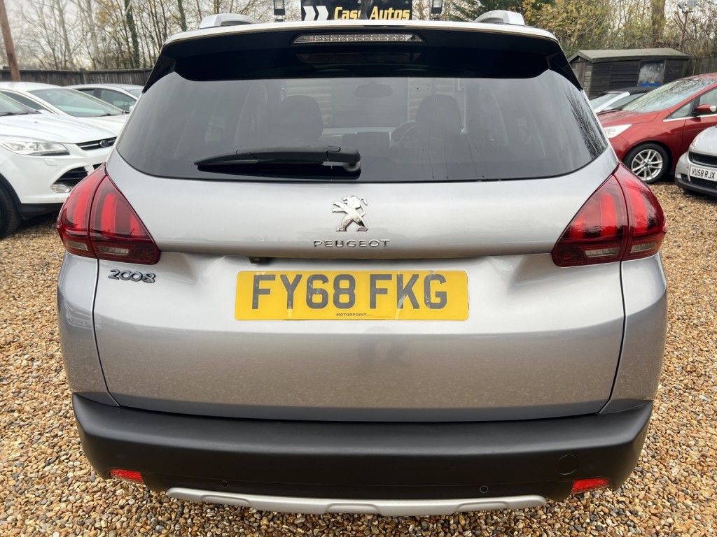 PEUGEOT 2008 1.2 PureTech Allure Premium 2018