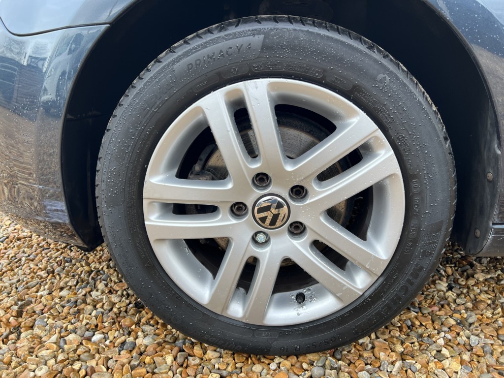 VOLKSWAGEN GOLF 1.6 TDI SE 2010