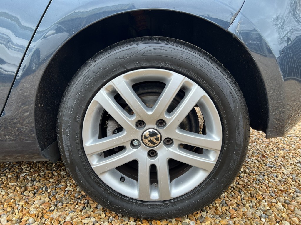 VOLKSWAGEN GOLF 1.6 TDI SE 2010