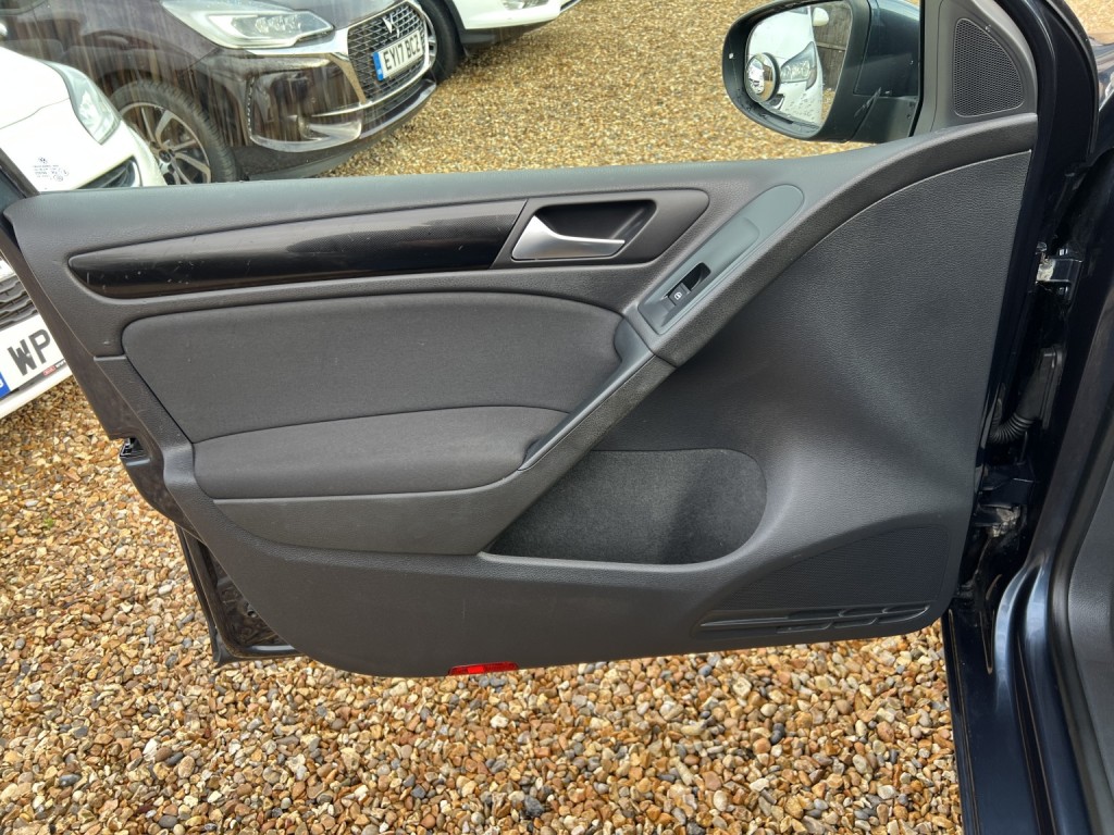 VOLKSWAGEN GOLF 1.6 TDI SE 2010