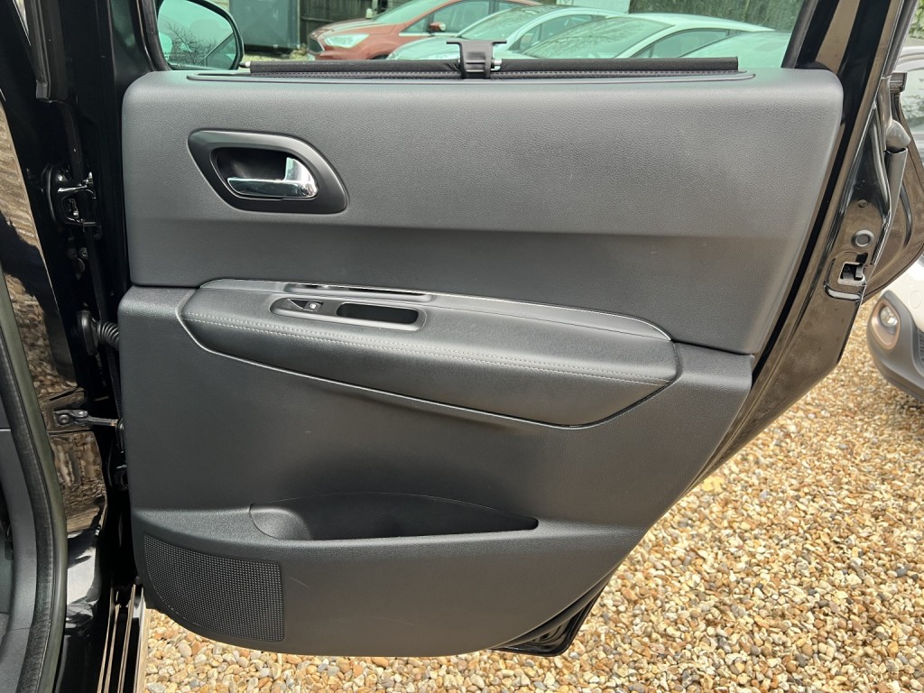 PEUGEOT 3008 1.6 HDi Allure 2014