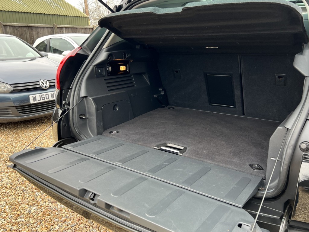 PEUGEOT 3008 1.6 HDi Allure 2014