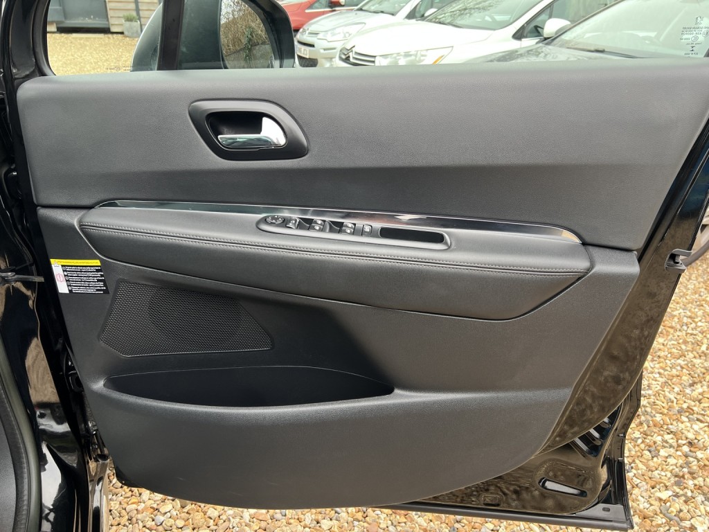 PEUGEOT 3008 1.6 HDi Allure 2014