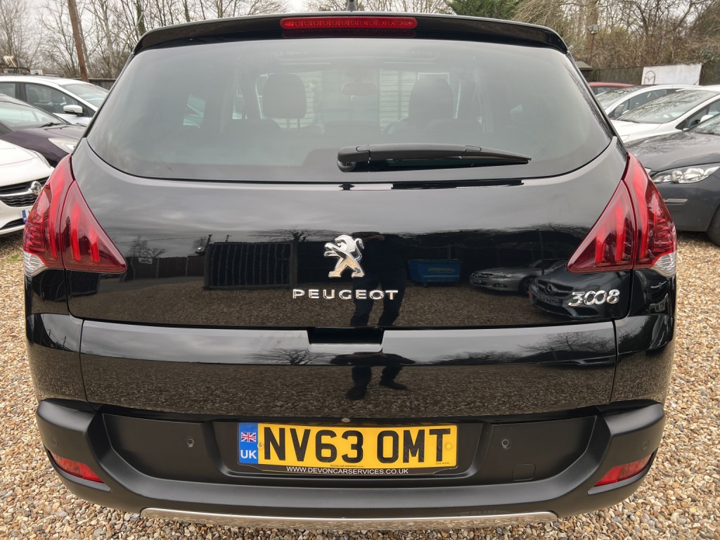 PEUGEOT 3008 1.6 HDi Allure 2014