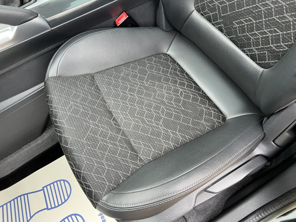 PEUGEOT 3008 1.6 HDi Allure 2014