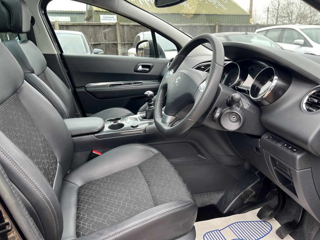 PEUGEOT 3008 1.6 HDi Allure 2014
