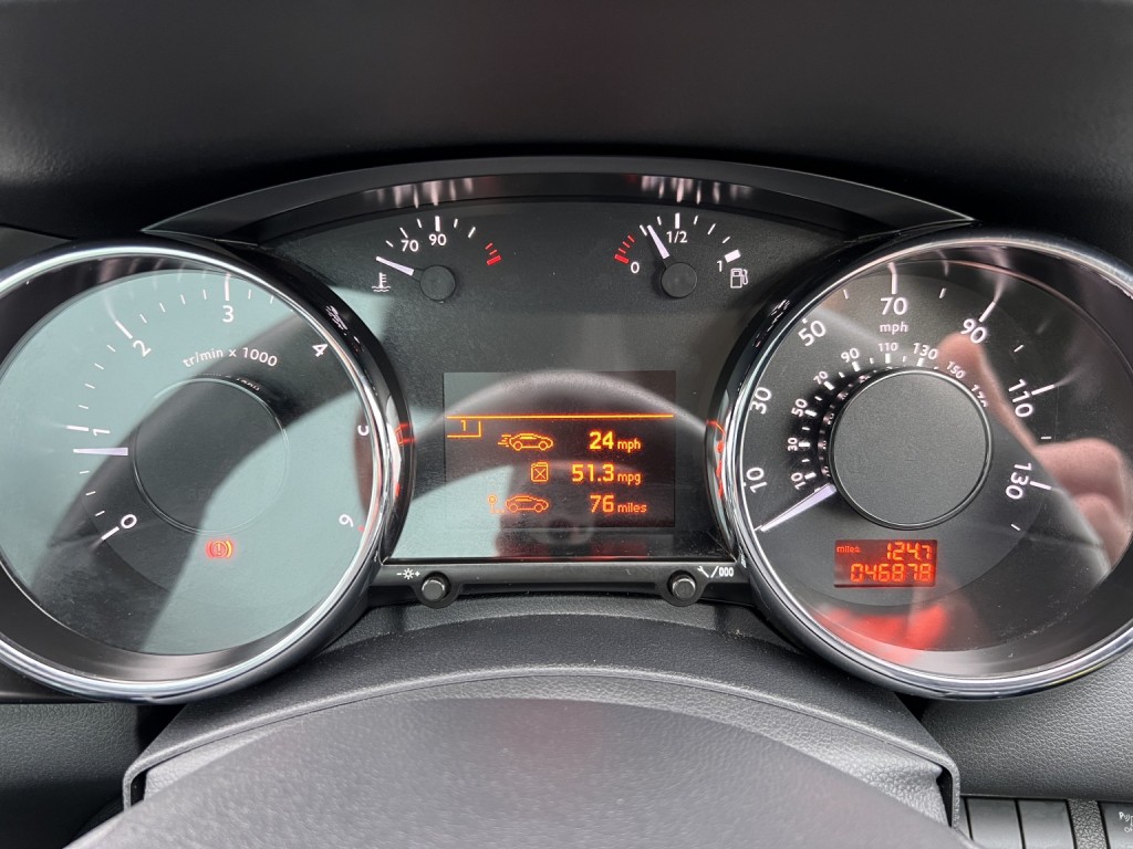 PEUGEOT 3008 1.6 HDi Allure 2014