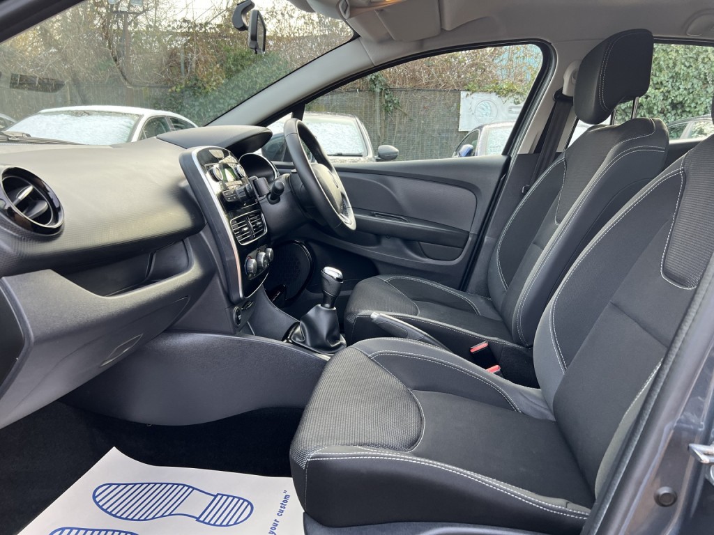 View RENAULT CLIO 1.5 dCi Play