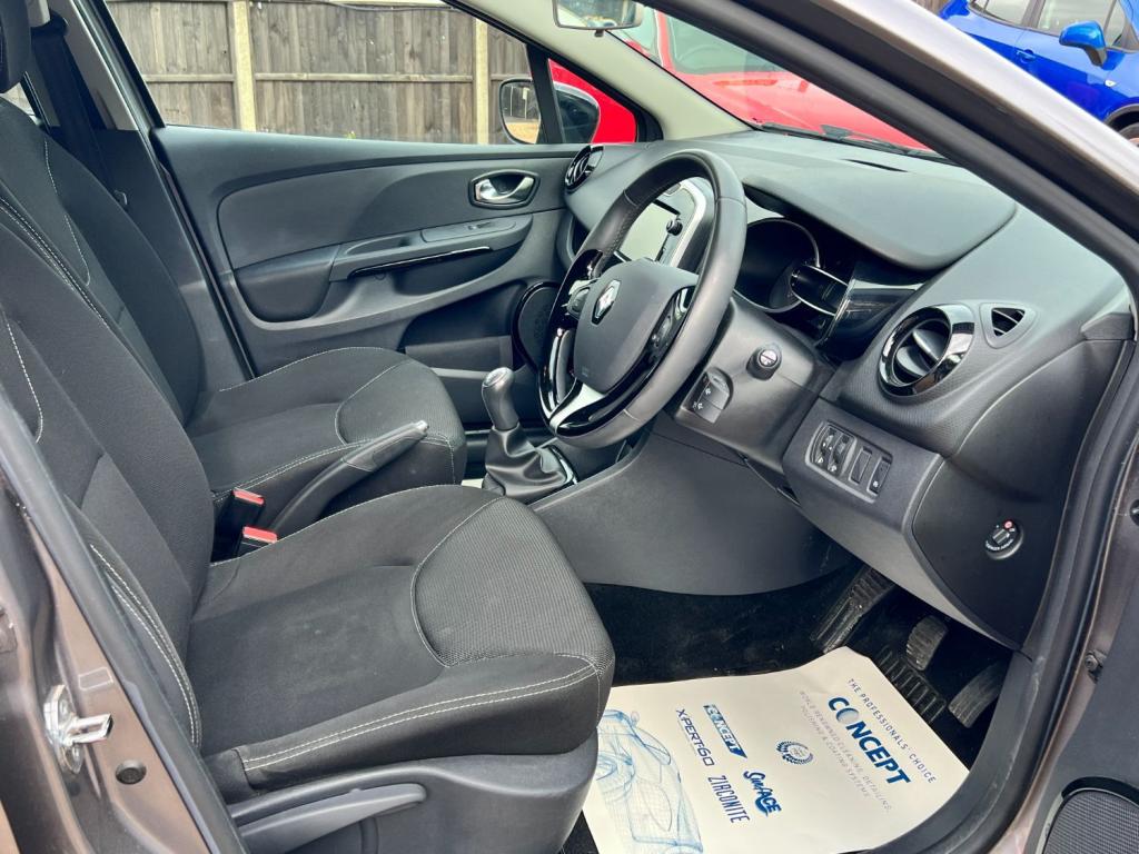 RENAULT CLIO 0.9 TCe Dynamique Nav 2016