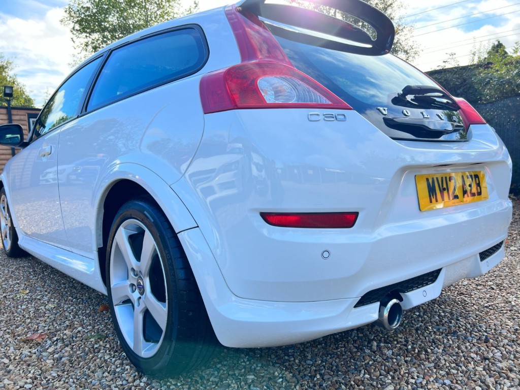 VOLVO C30 2.0 R-Design Coupe  * HIGH SPEC * 2012
