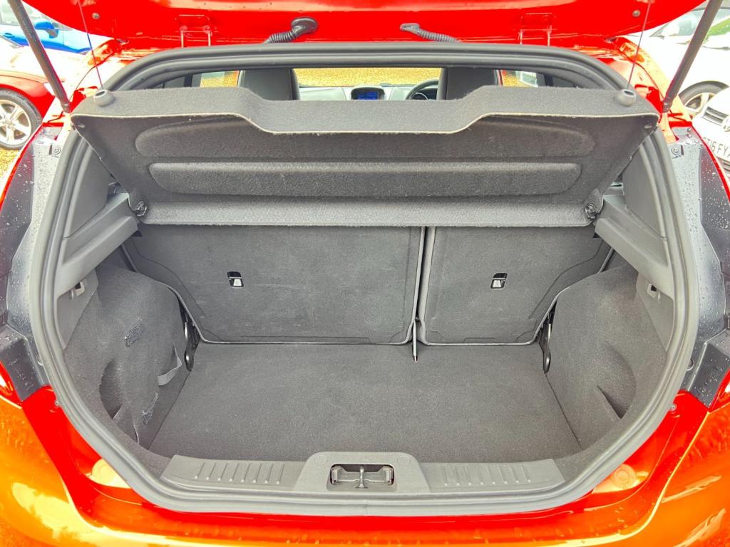 FORD FIESTA 1.6  1.6T EcoBoost ST-2 2016