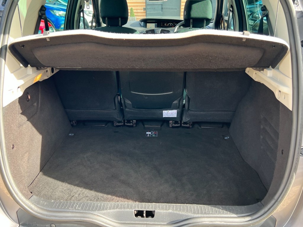 RENAULT SCENIC 1.5 DCI Energy Limited 2015