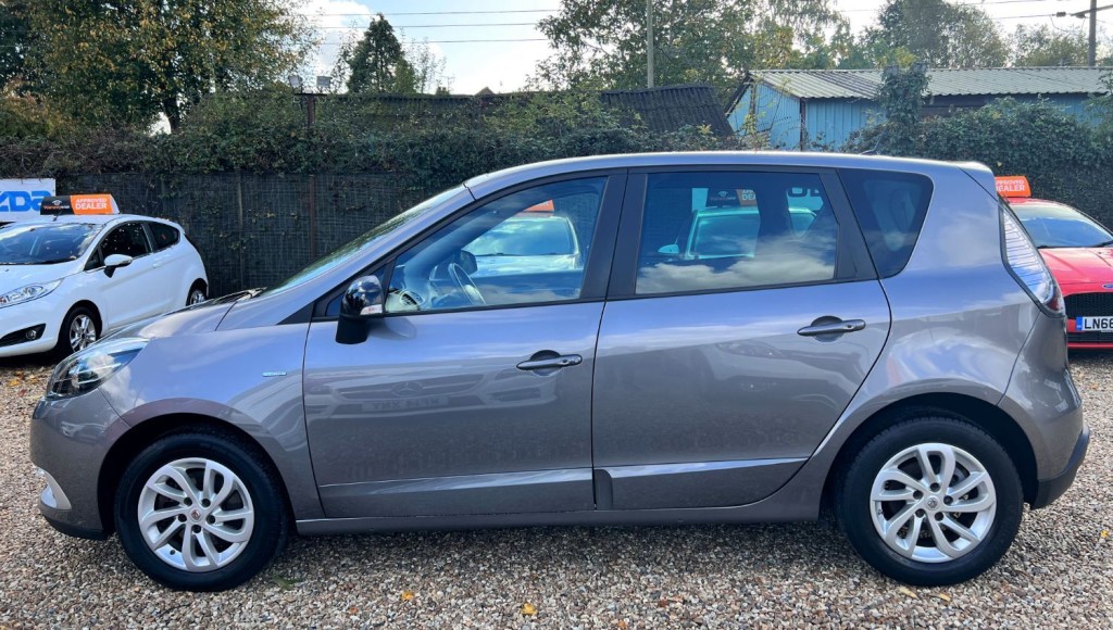 RENAULT SCENIC 1.5 DCI Energy Limited 2015