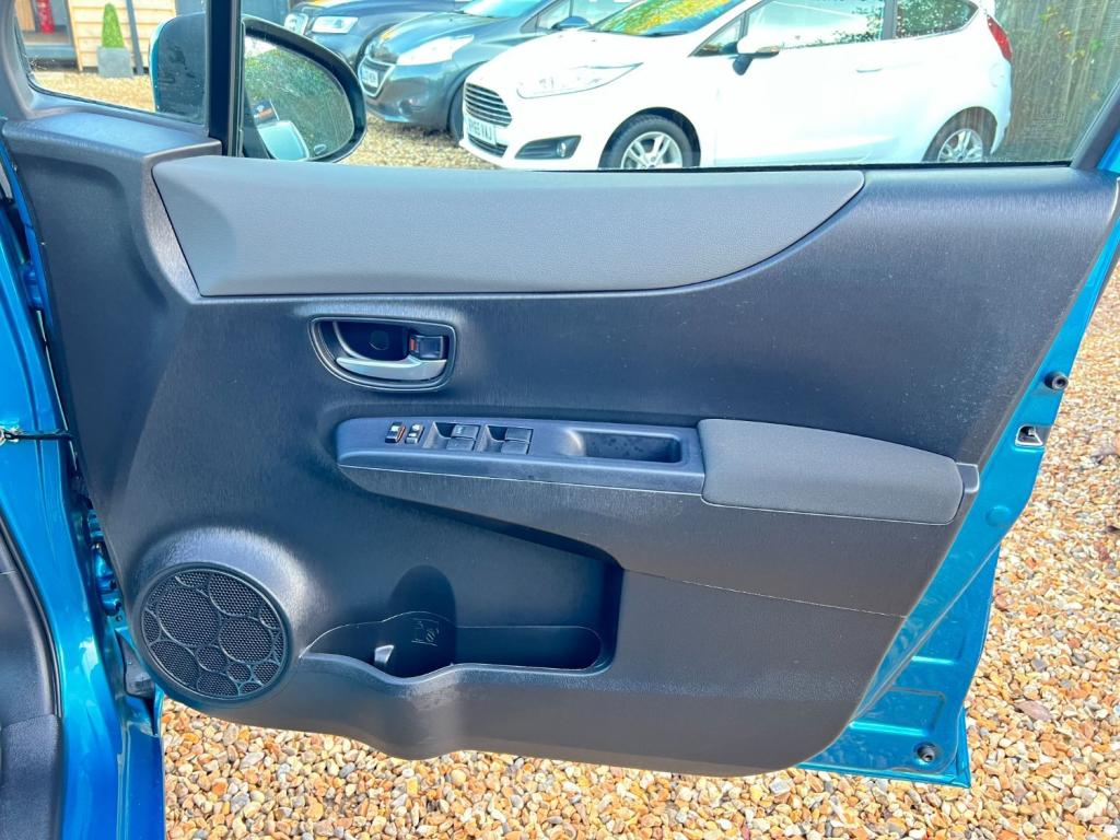 TOYOTA YARIS 1.33 Dual VVT-i Icon Plus  * NOW SOLD * 2014