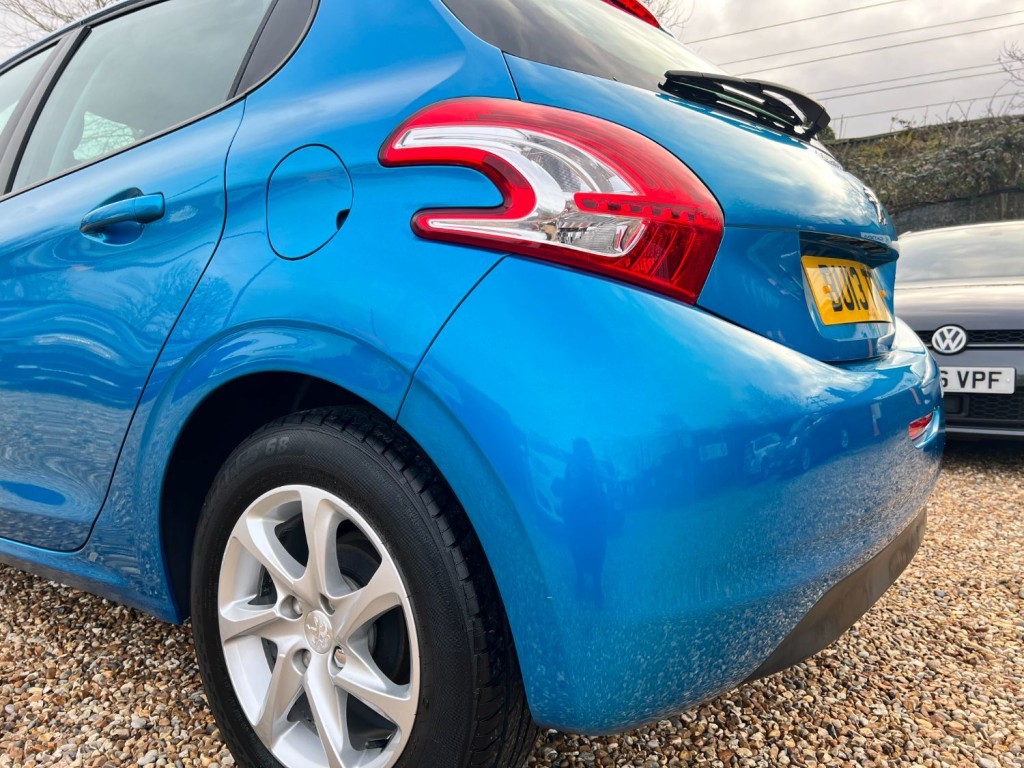 PEUGEOT 208 1.0 VTi Active  * IDEAL FIRST CAR * 2013