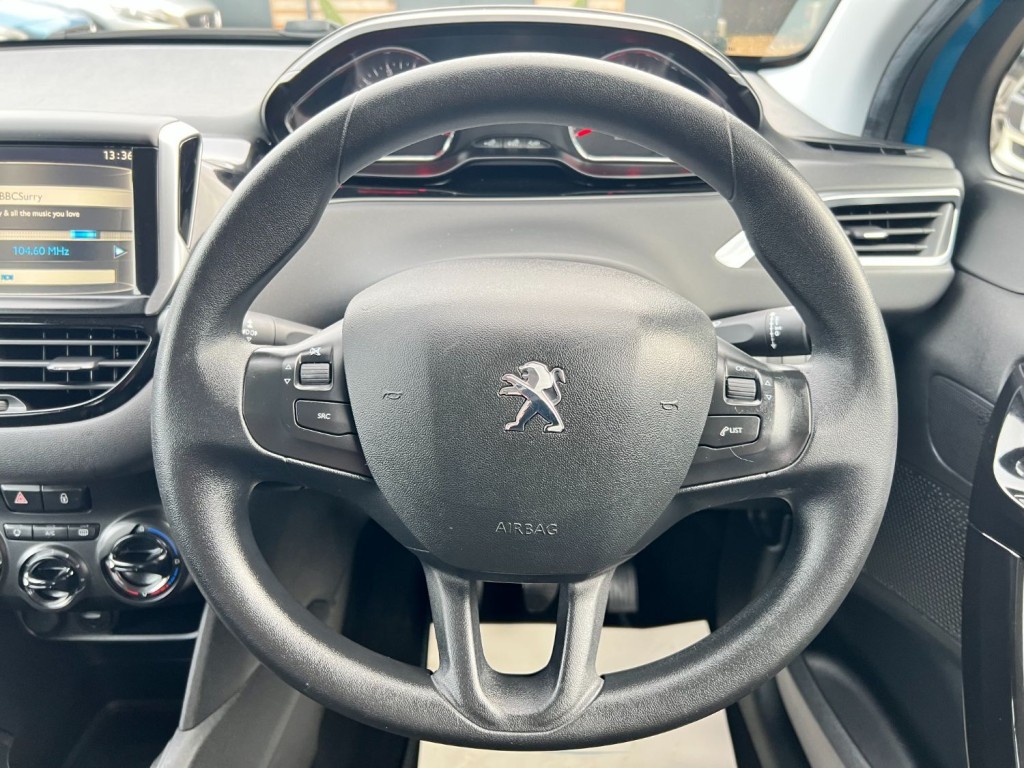 PEUGEOT 208 1.0 VTi Active  * IDEAL FIRST CAR * 2013