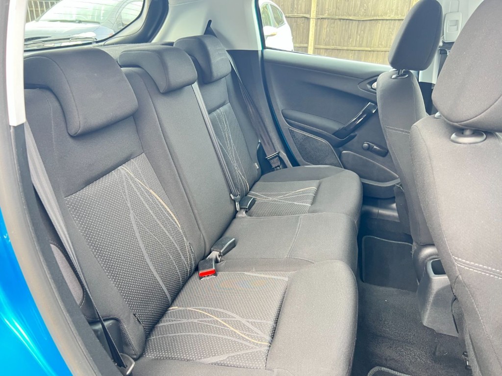 PEUGEOT 208 1.0 VTi Active  * IDEAL FIRST CAR * 2013