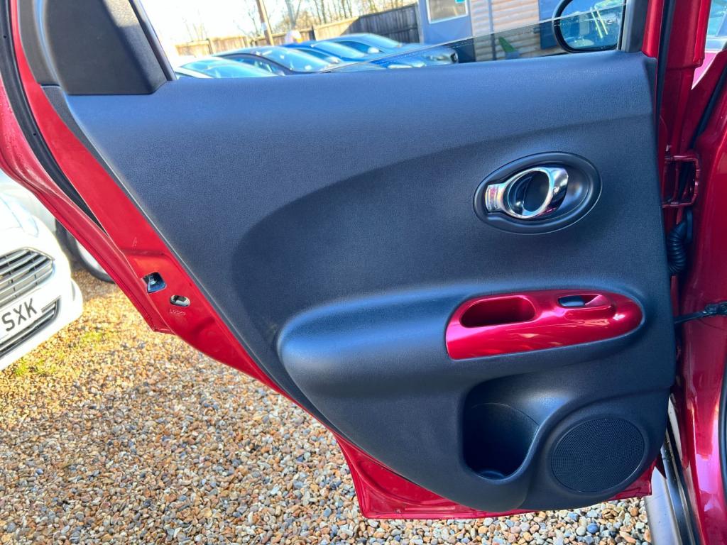 NISSAN JUKE 1.6 Acenta Premium 2013