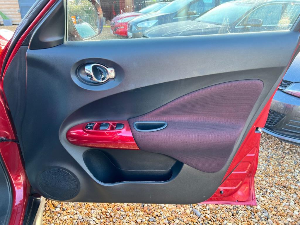 NISSAN JUKE 1.6 Acenta Premium 2013