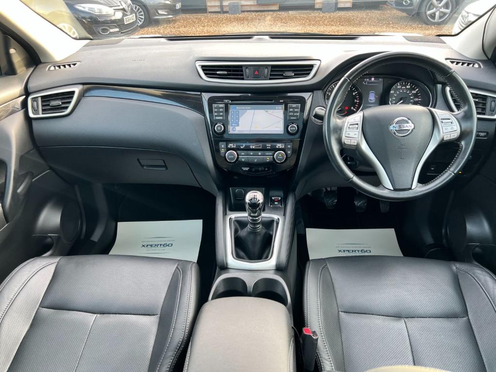 NISSAN QASHQAI 1.6 DIG-T Tekna * NOW SOLD * 2014