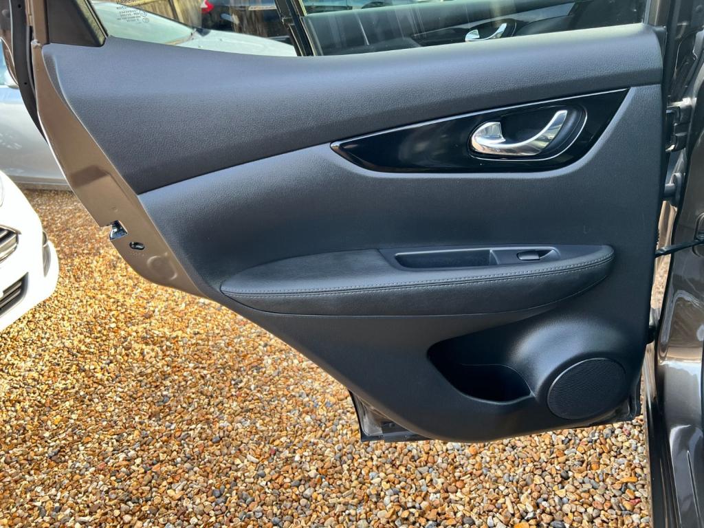 NISSAN QASHQAI 1.6 DIG-T Tekna * NOW SOLD * 2014