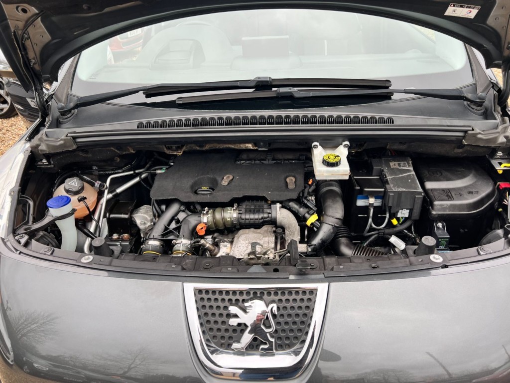 PEUGEOT 3008 1.6 HDi Sportium * NOW SOLD * 2012