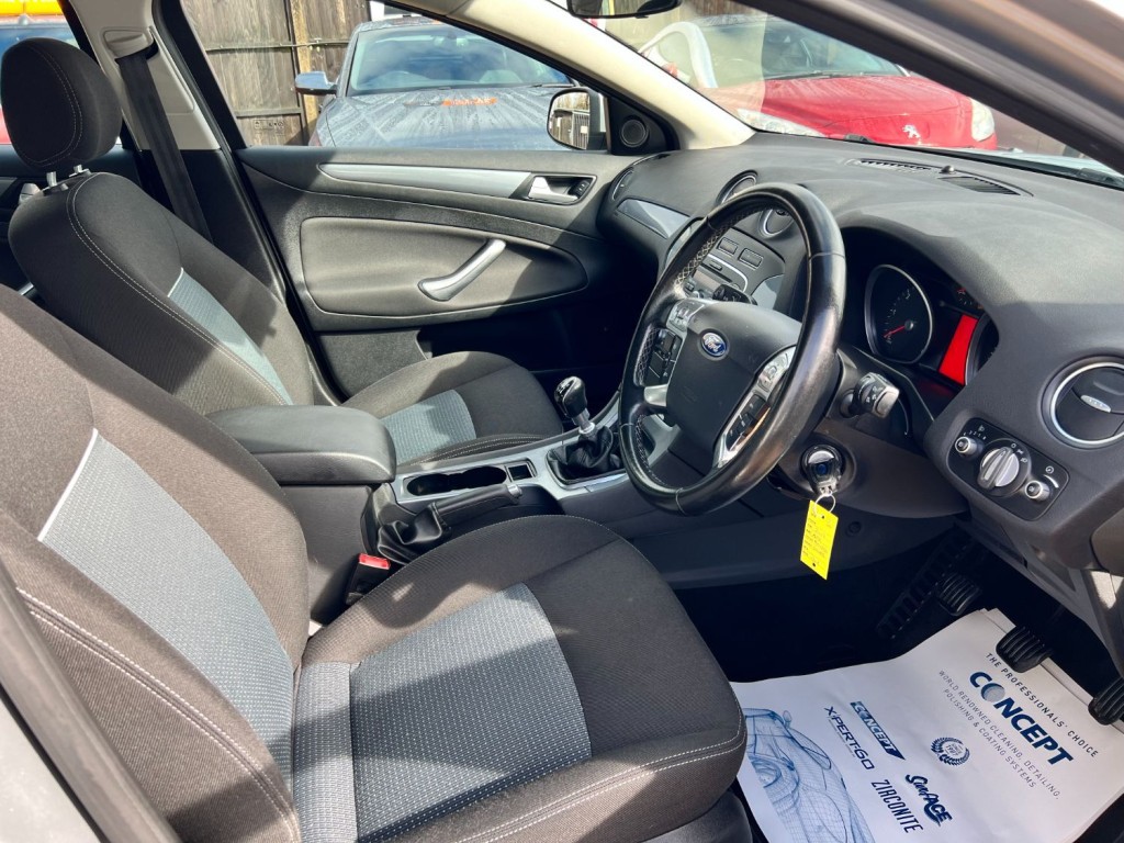 FORD MONDEO 2.0 TDCI Zetec * NEW MOT + FSH 2013