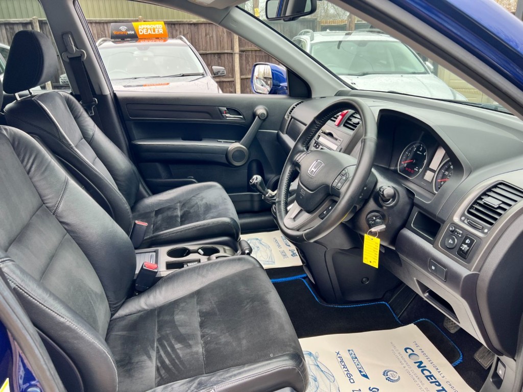 HONDA CR-V 2.2 i-DTEC ES  * NOW SOLD 2011