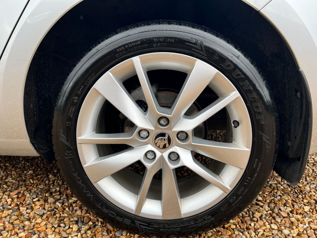 SKODA OCTAVIA Estate 2.0 TDI SE L  * NOW SOLD * 2018