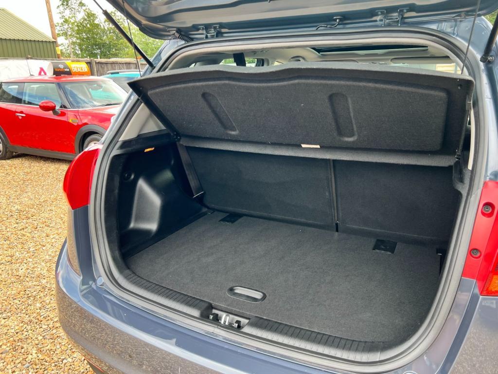 KIA VENGA 1.6  4  * NOW SOLD * 2016