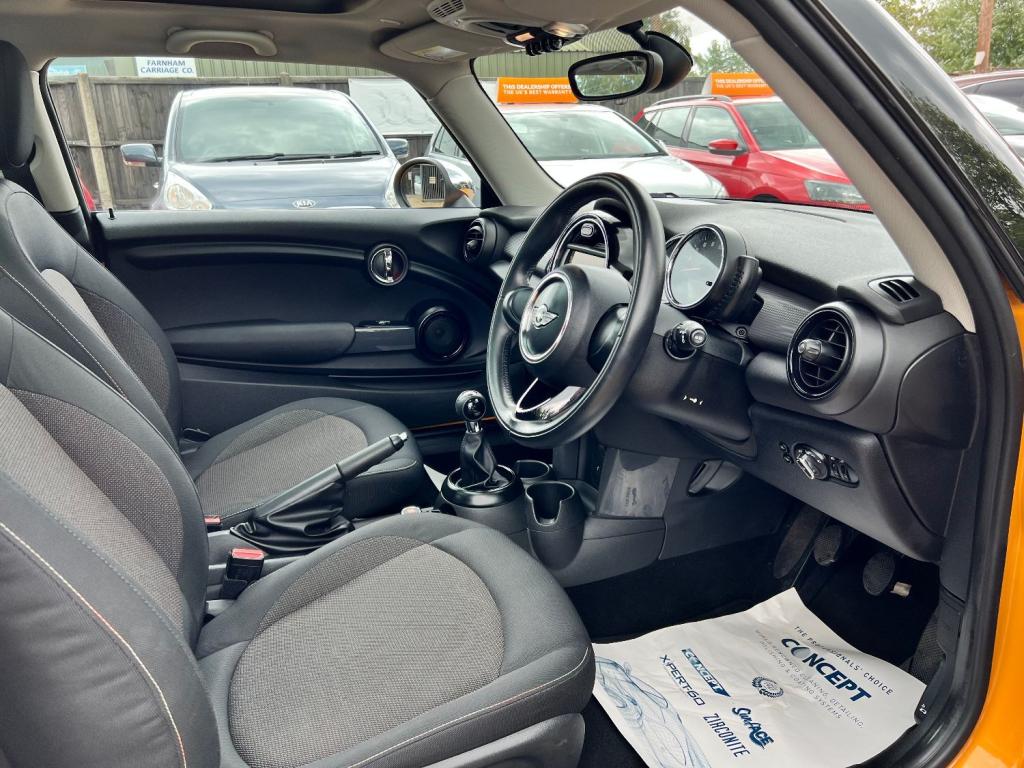 MINI HATCH COOPER 1.5  * LOW MILES + HIGH SPEC * 2015