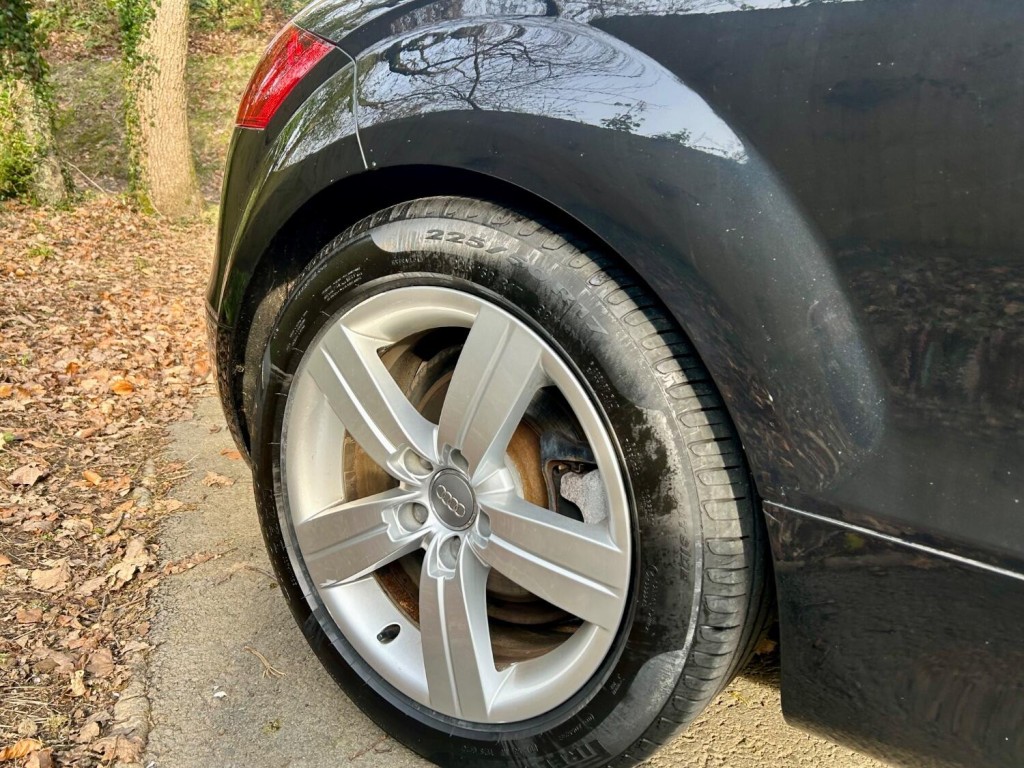 AUDI TT
