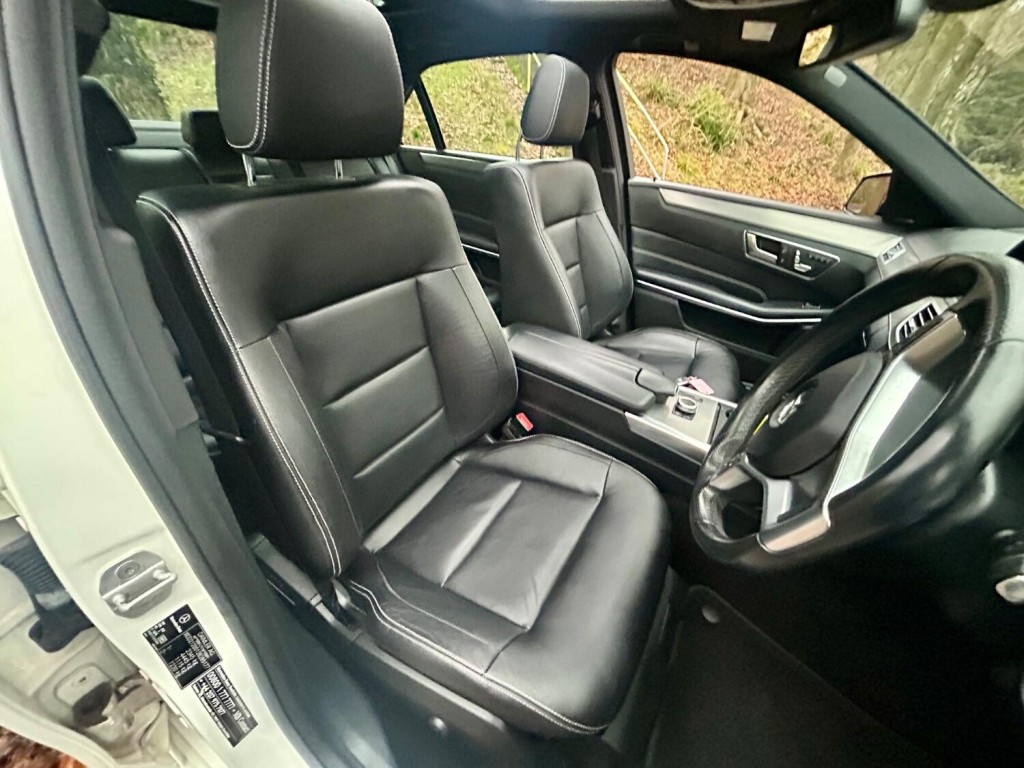 MERCEDES-BENZ E CLASS