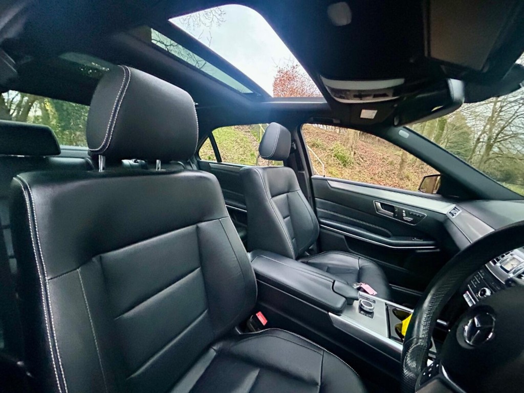 MERCEDES-BENZ E CLASS