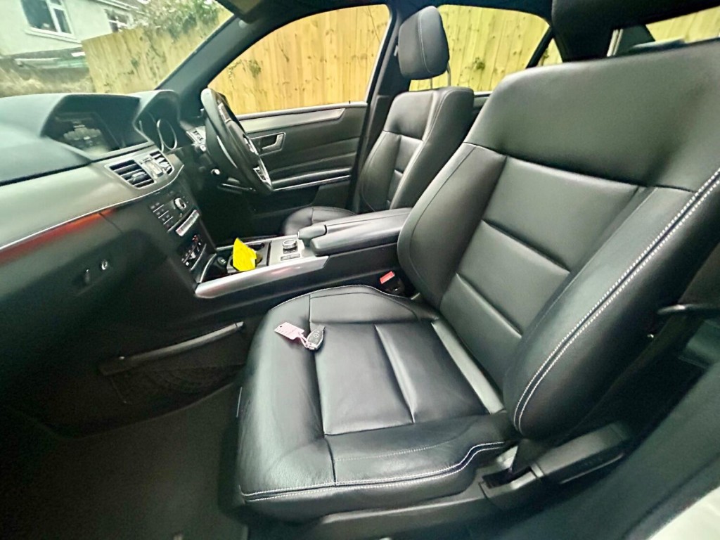 MERCEDES-BENZ E CLASS