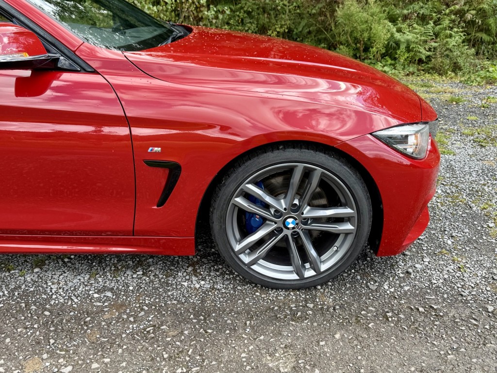 BMW 4 SERIES