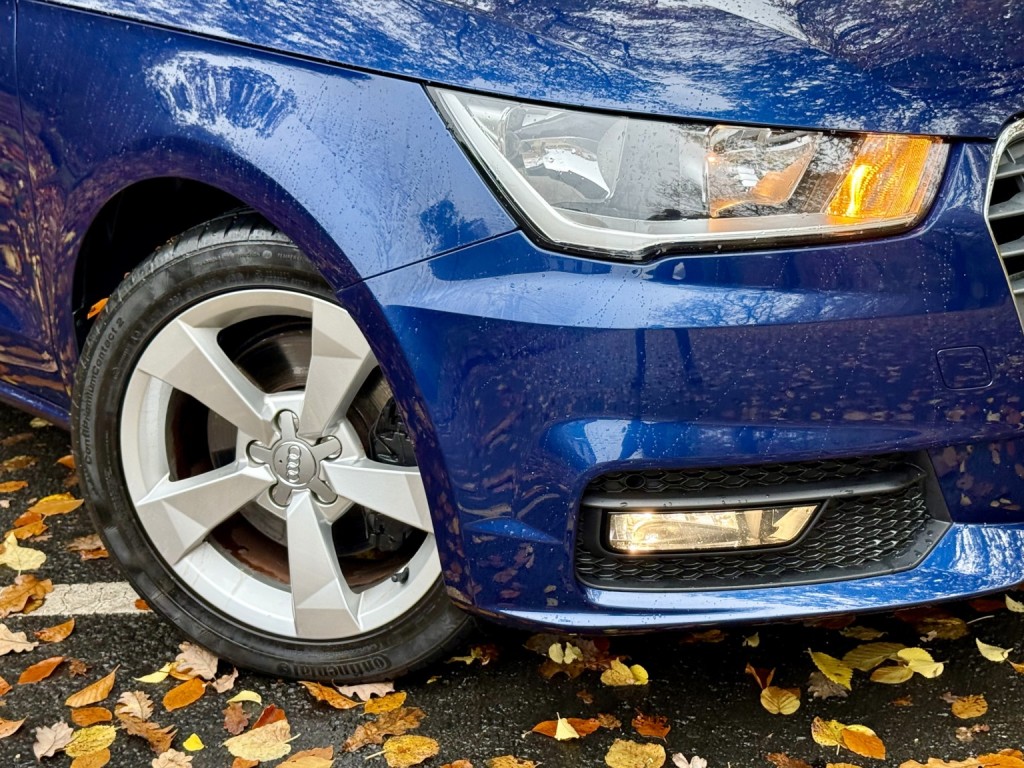 AUDI A1