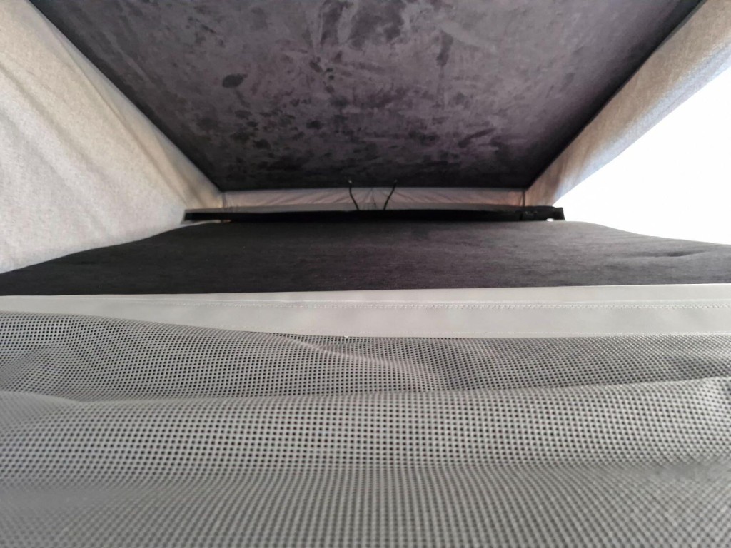 VOLKSWAGEN CAMPERVAN
