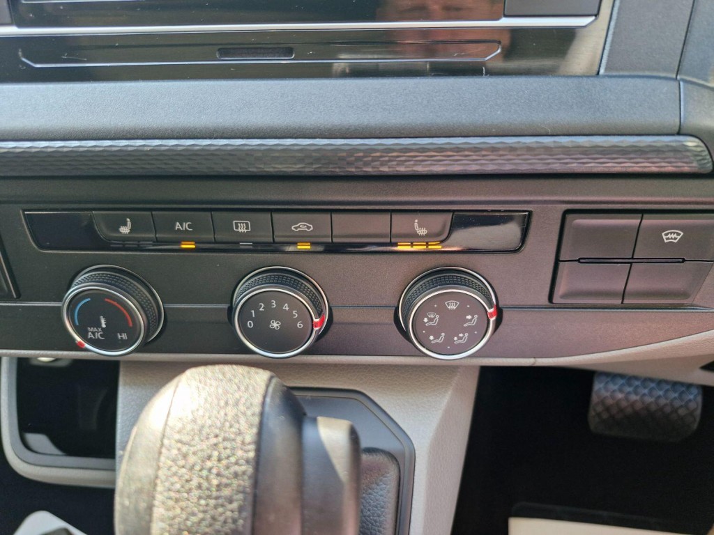 VOLKSWAGEN CAMPERVAN