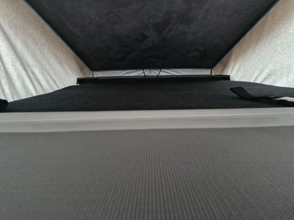 VOLKSWAGEN CAMPERVAN