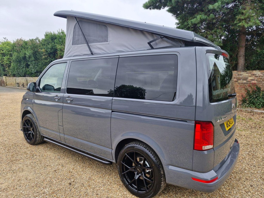 VOLKSWAGEN CAMPERVAN