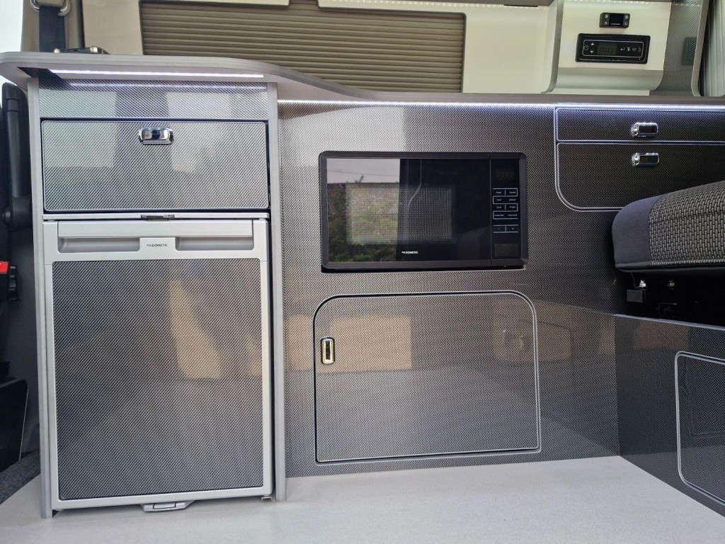 VOLKSWAGEN CAMPERVAN
