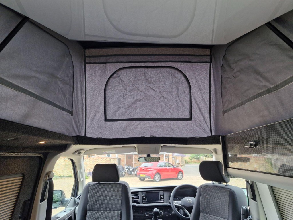 VOLKSWAGEN CAMPERVAN