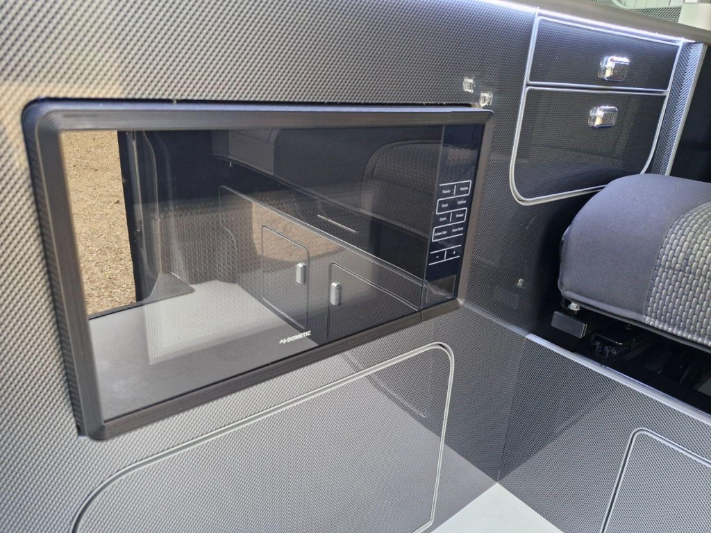 VOLKSWAGEN CAMPERVAN