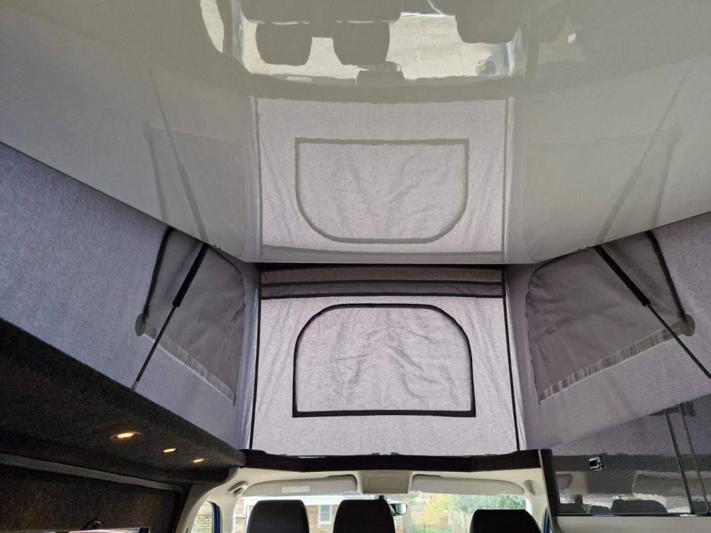 VOLKSWAGEN CAMPERVAN