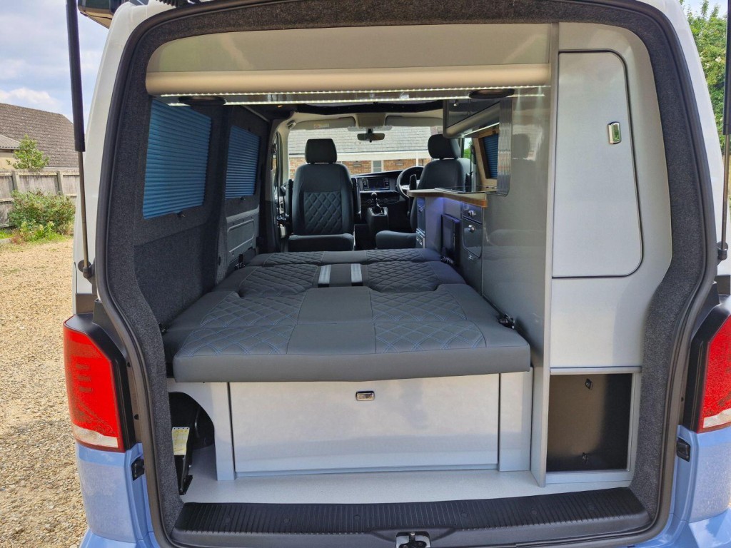 VOLKSWAGEN CAMPERVAN